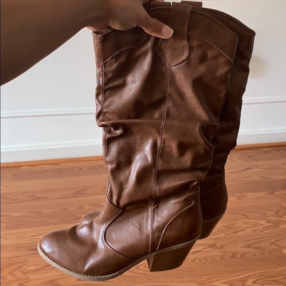 brown boots